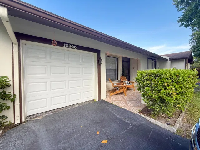 Residence photo 3