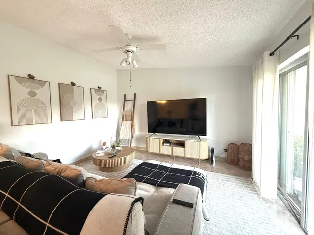 Residence photo 11
