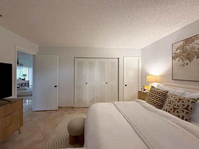 Residence photo 15