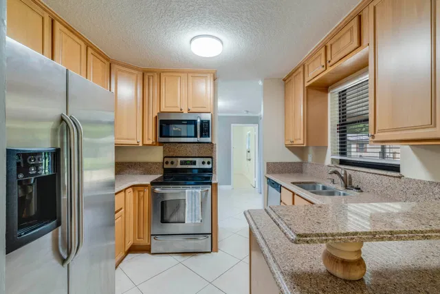 Residence photo 10
