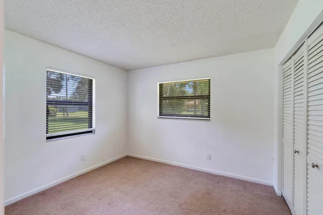 Residence photo 14