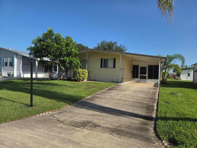 Residence photo 3