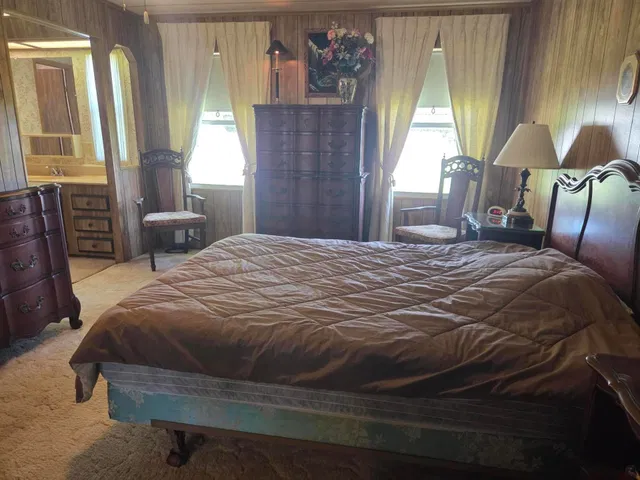 Residence photo 16