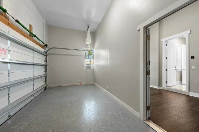 Residence photo 41