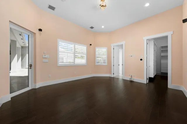 Residence photo 43