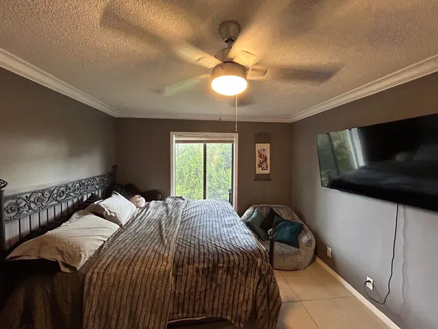 Unit F3 photo 20
