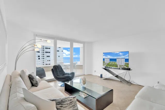 550 S Ocean Boca Unit 1003 photo 6