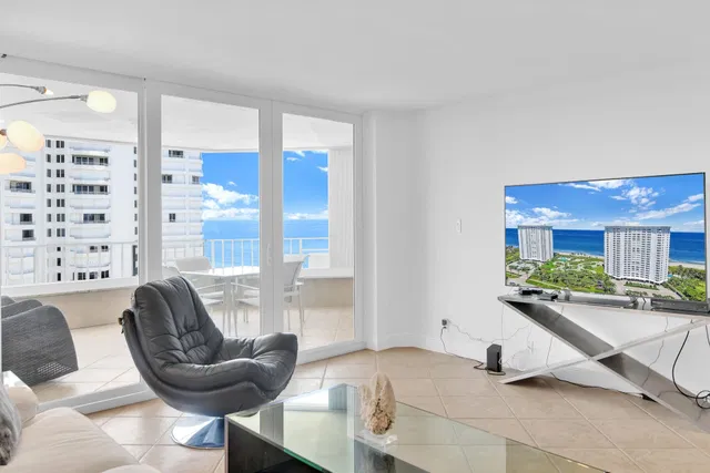 550 S Ocean Boca Unit 1003 photo 8