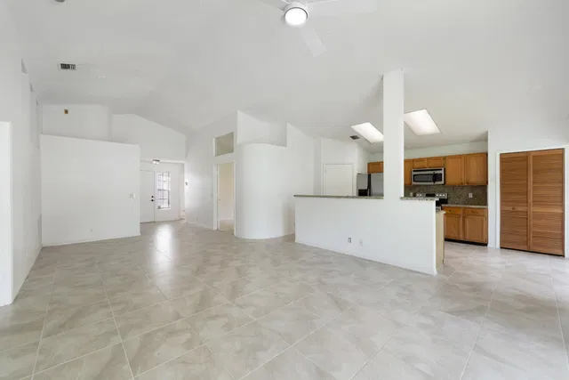  Residence photo 19