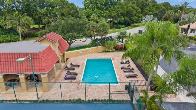  Residence photo 35