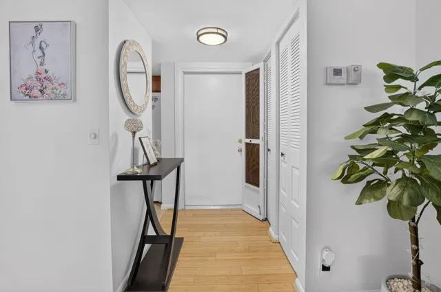 Unit 204 photo 3