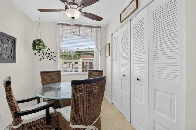 Unit 204 photo 18