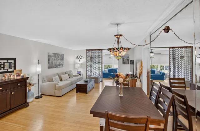 Unit 204 photo 20