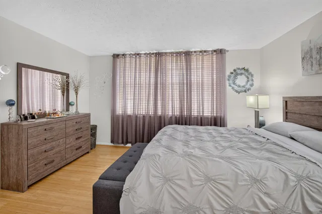 Unit 204 photo 23