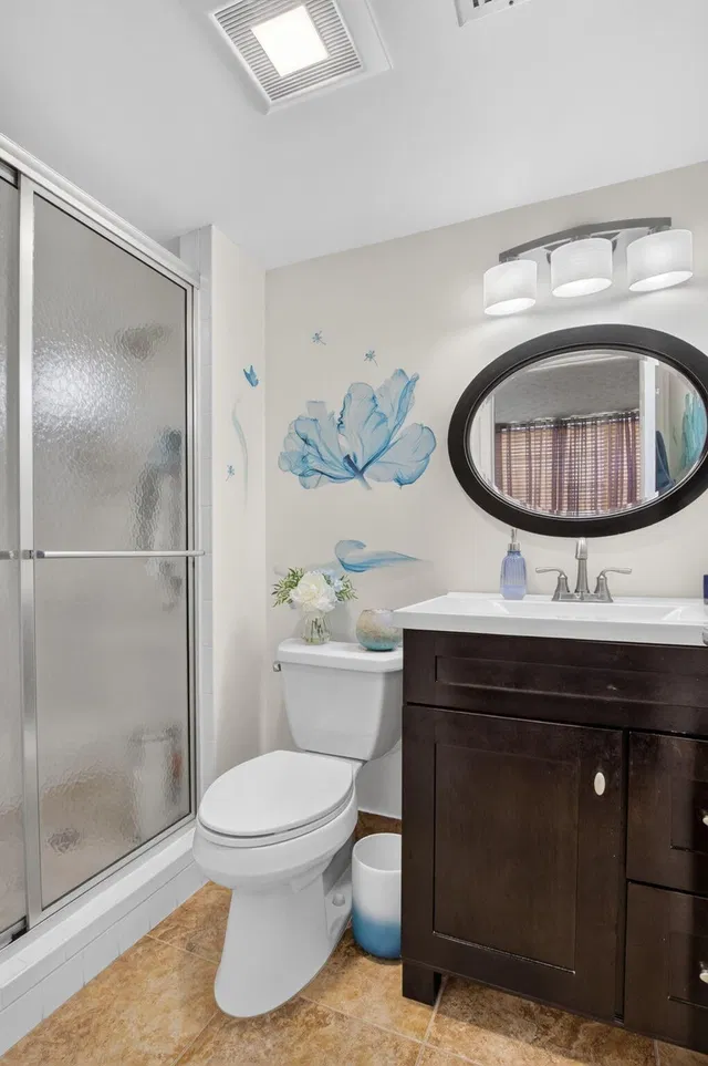 Unit 204 photo 25