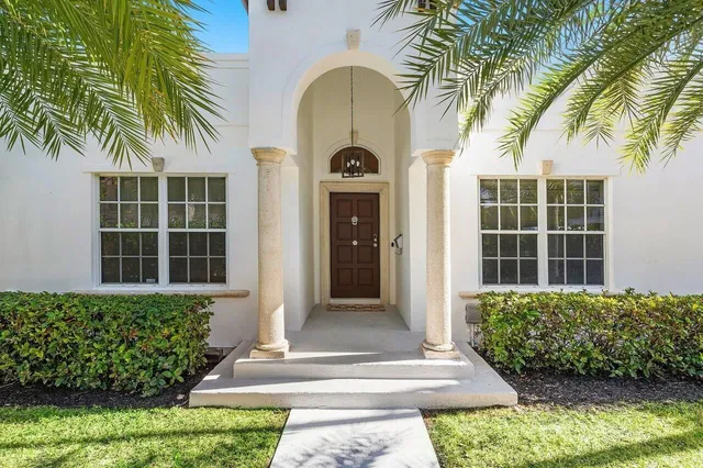Residence photo 3