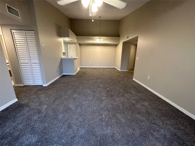 Unit 113 photo 3