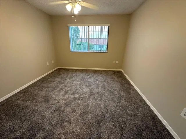 Unit 113 photo 10