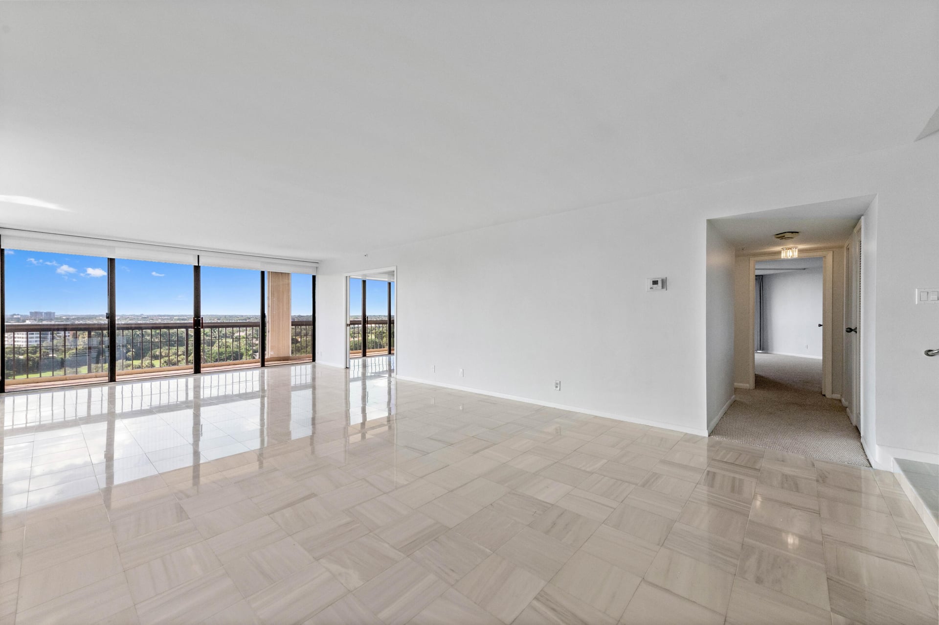 Consulate Place Unit 1004 photo 12