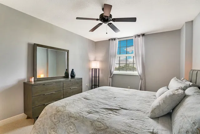 610 Clematis Unit 538 photo 15
