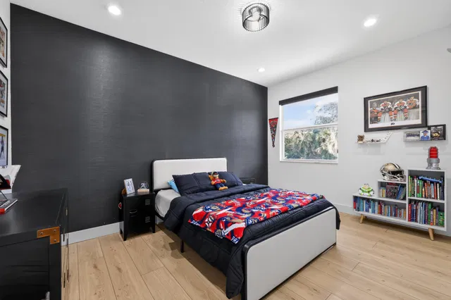 Residence photo 23