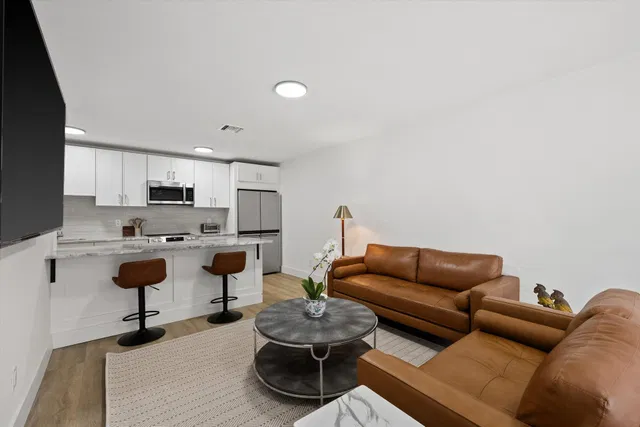 Residence photo 24