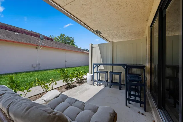 Residence photo 29