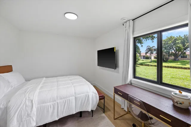 Residence photo 52