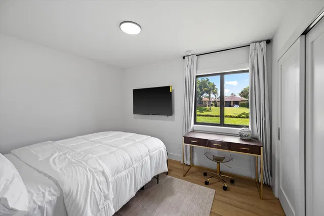 Residence photo 53
