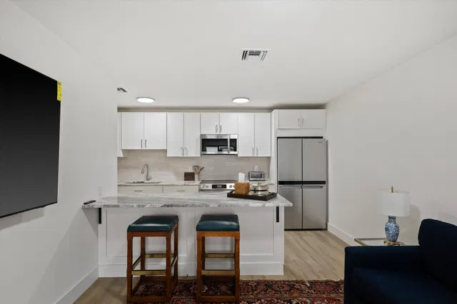 Residence photo 60