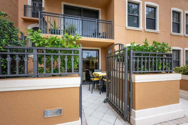 Unit 312 photo 37
