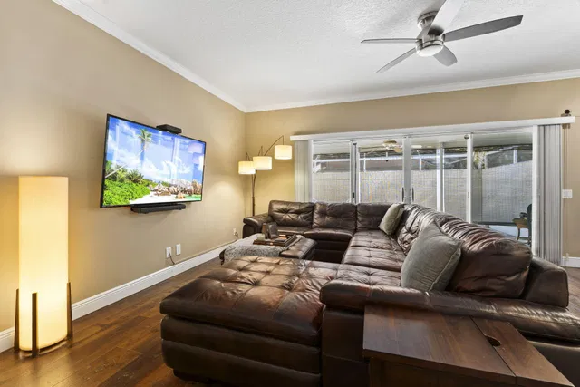 Residence photo 9
