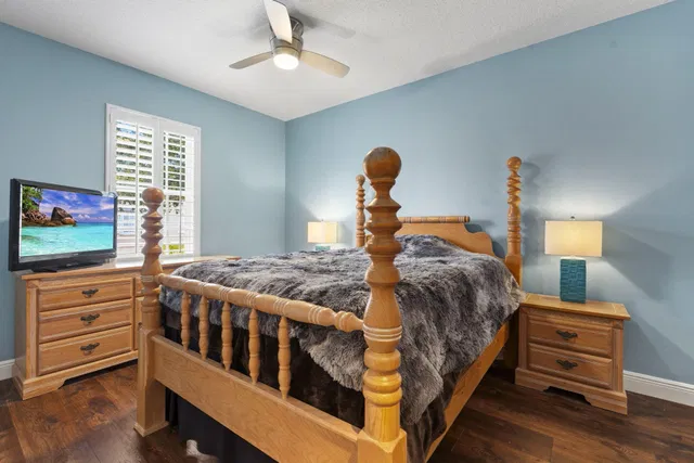Residence photo 32