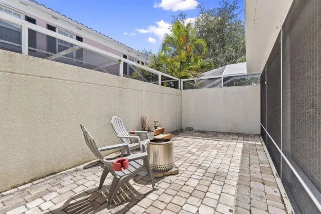 Residence photo 35