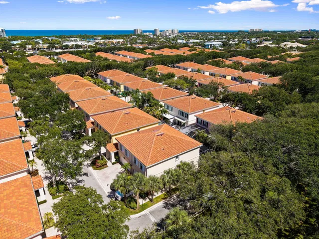 Residence photo 47