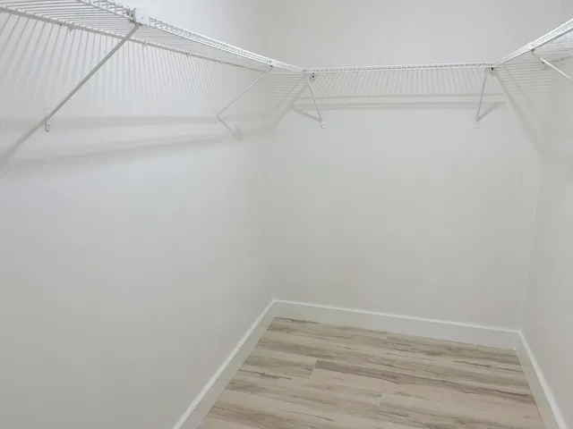 Unit 463 photo 10