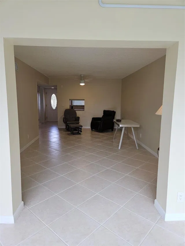  Unit 2060 photo 8