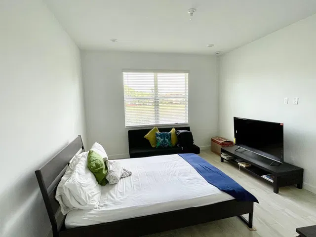  Residence photo 6