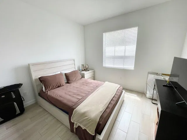  Residence photo 8