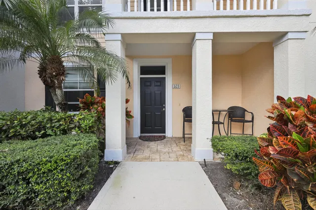 Residence photo 4