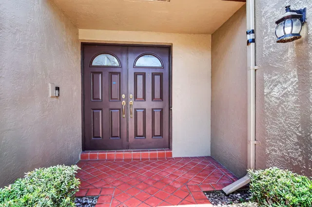 Residence photo 5