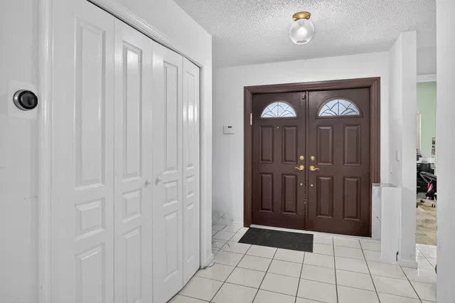 Residence photo 6