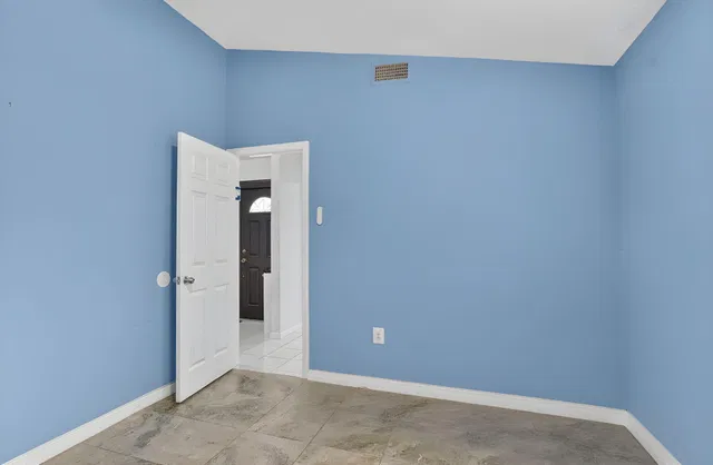 Residence photo 25