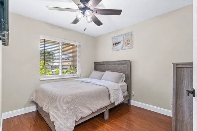 Residence photo 17