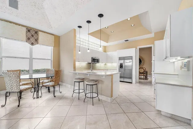 Admirals Cove Residence photo 14
