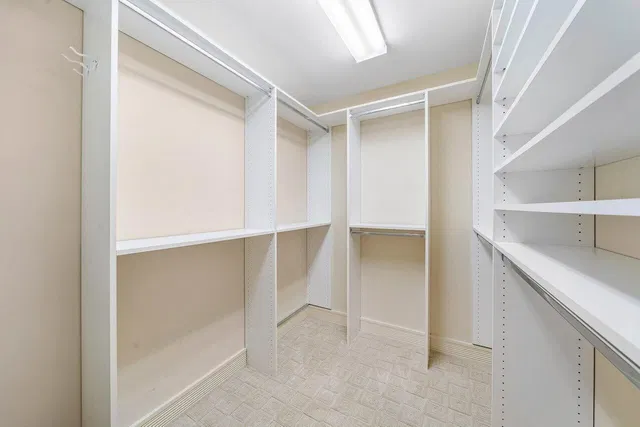 Admirals Cove Residence photo 27