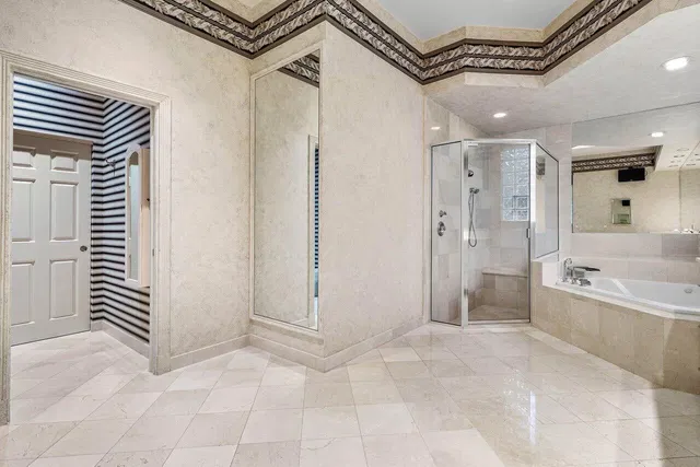 Admirals Cove Residence photo 29