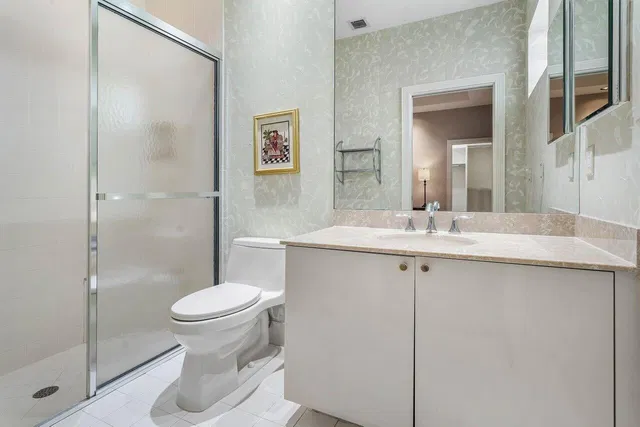 Admirals Cove Residence photo 34