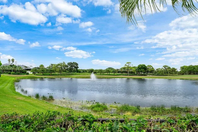 Admirals Cove Residence photo 46