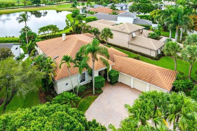 Admirals Cove Residence photo 51